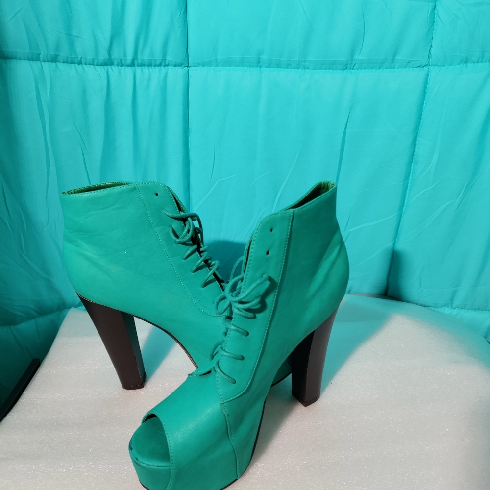 Glaze High heels